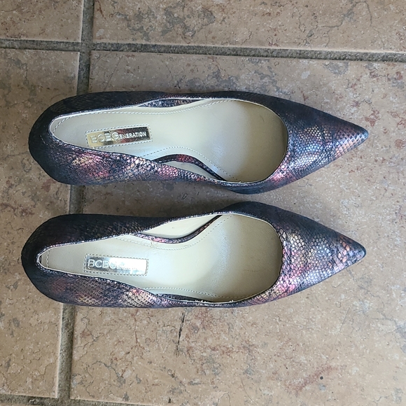 Heels - Picture 1 of 3